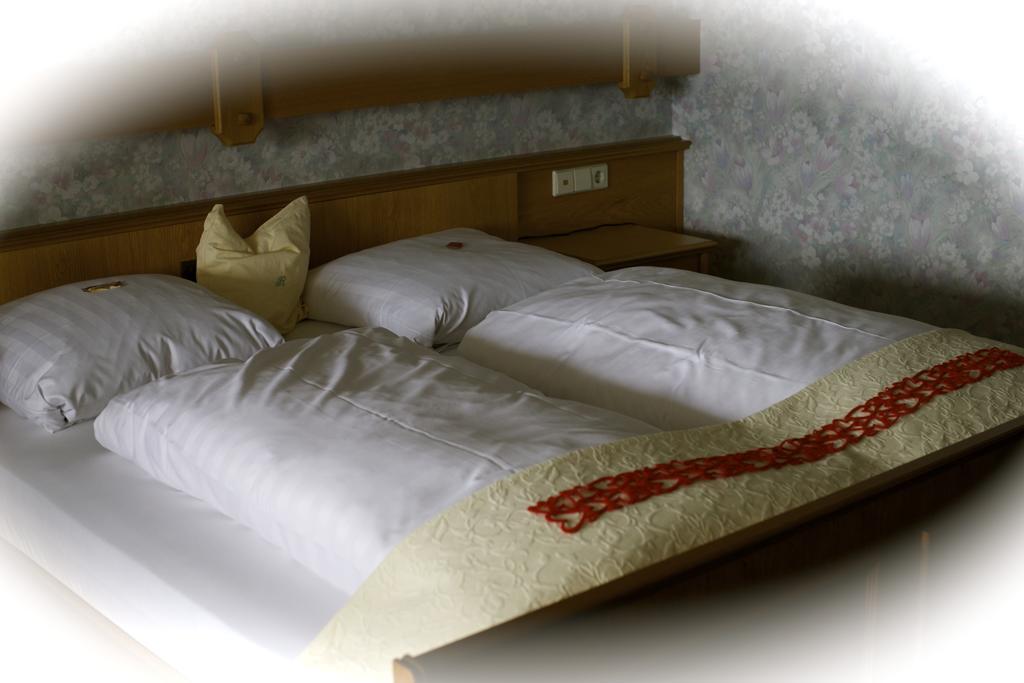 Hotel - Reweschnier Kusel Esterno foto