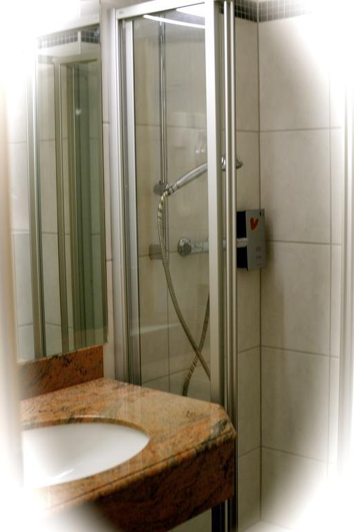 Hotel - Reweschnier Kusel Camera foto
